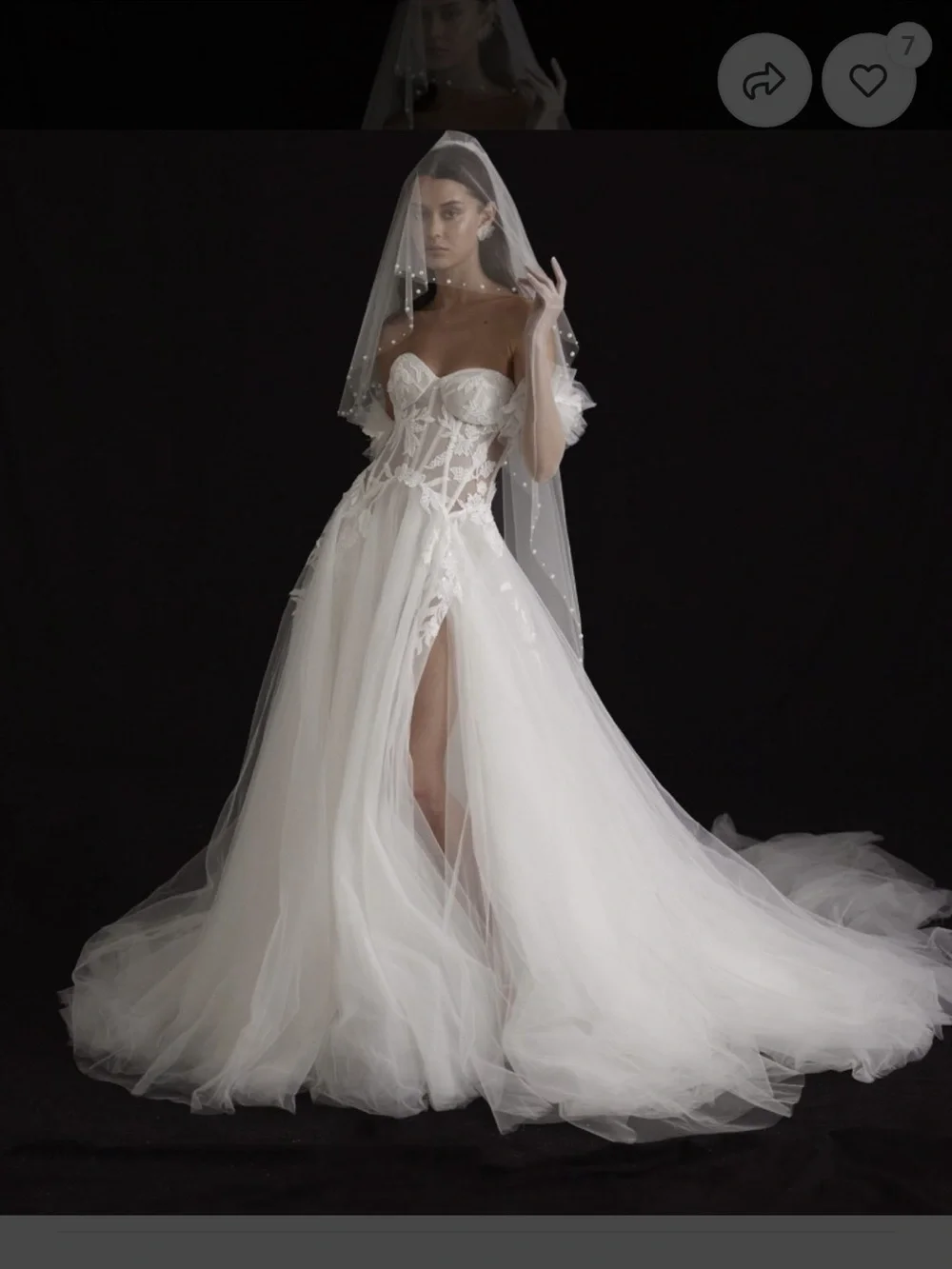 Helena Kolan Pear Bridal Veil